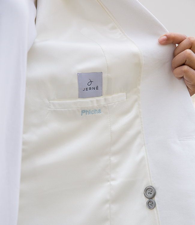 The Phicha Blazer, Linen