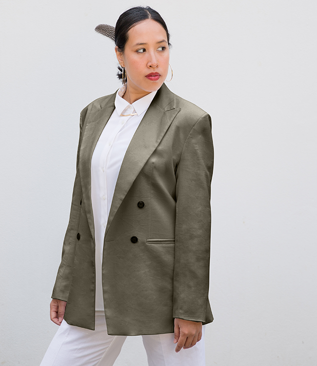 The Phicha Blazer, Linen